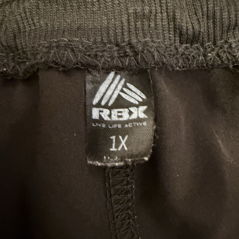 RBX Active Women's 1X Size Fashion Black Drawstring Lightweight Cargo Capri Pant - Picture 4 of 5